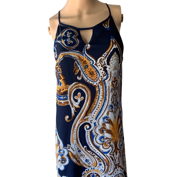 Sleeveless Dress Size Medium - Picture 2 of 7